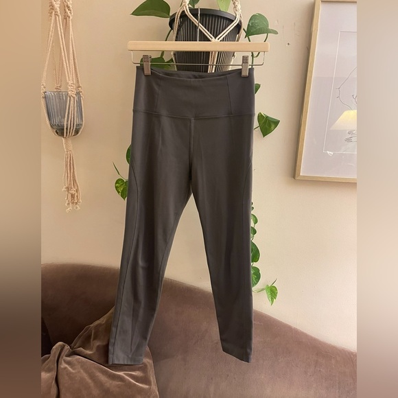 Girlfriend Collective - High Waisted Legging - Picture 6 of 6